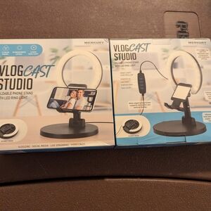 Merkury VlogCast Studio with LED Ring Light